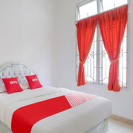 Oyo 2997 Grand Suites Palace 2 Sindanglaya Exterior photo