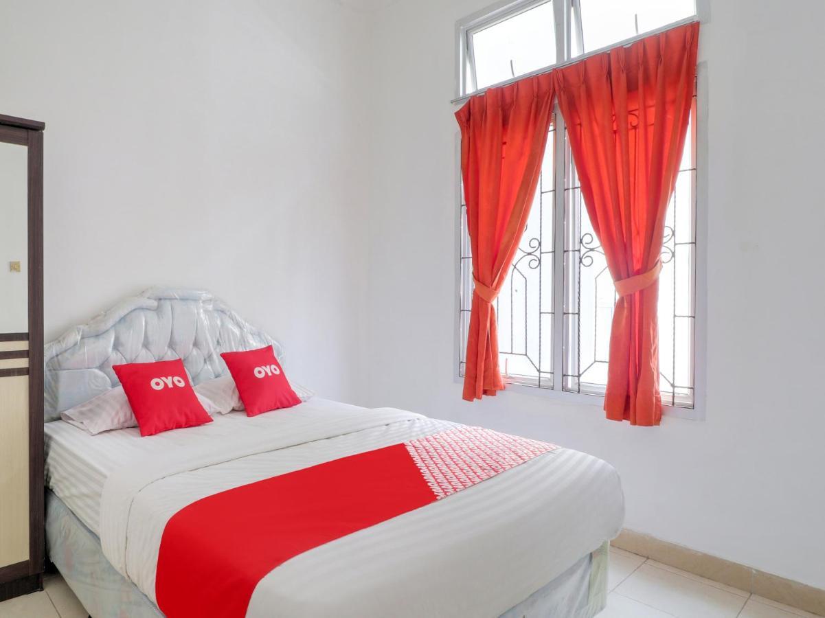 Oyo 2997 Grand Suites Palace 2 Sindanglaya Exterior photo