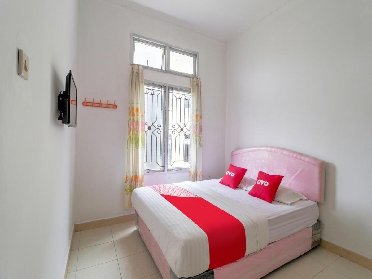 Oyo 2997 Grand Suites Palace 2 Sindanglaya Exterior photo