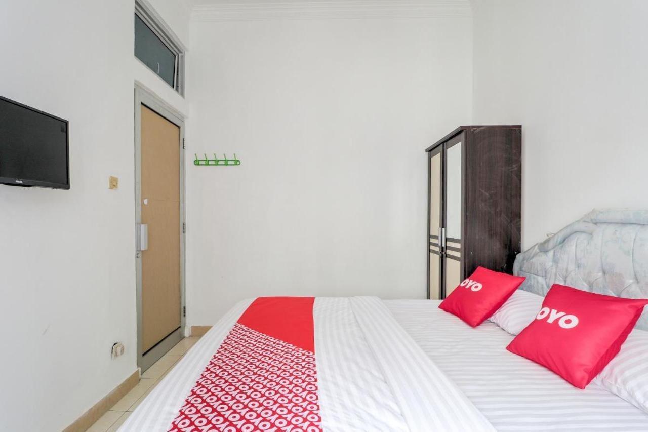 Oyo 2997 Grand Suites Palace 2 Sindanglaya Exterior photo